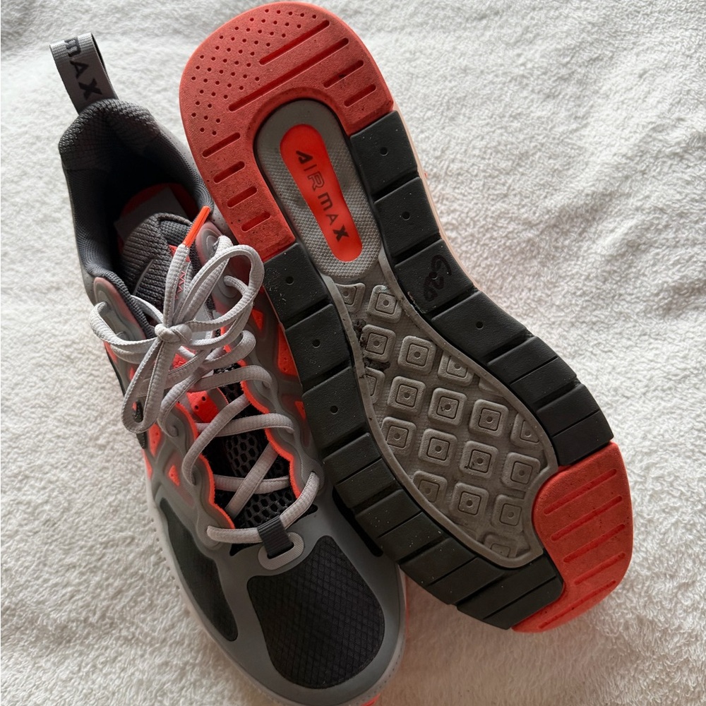 Nike Air Max Genome Anthracite Bright Crimson Sneakers | 10.5 - Picture 10 of 13